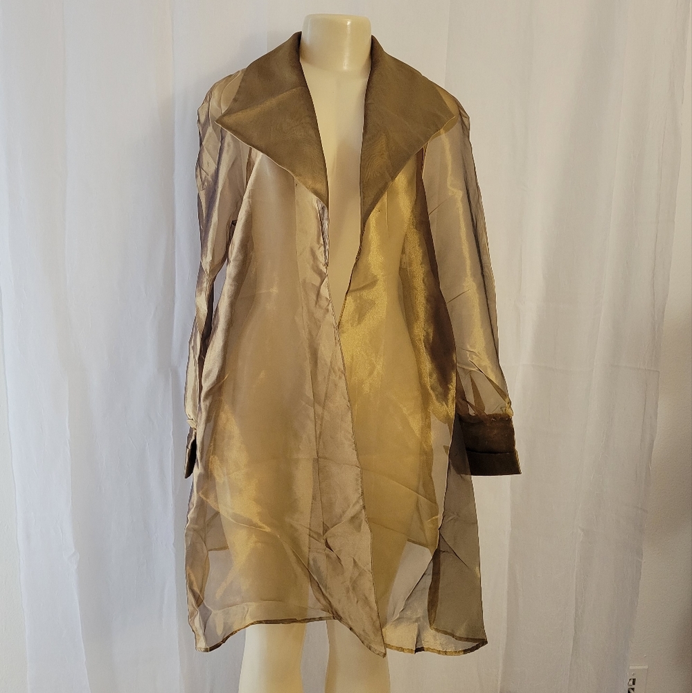 Beautiful Plain Open Front Topper - image 1